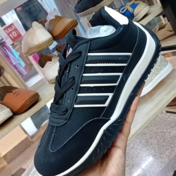 (adidas unisex-adult (black