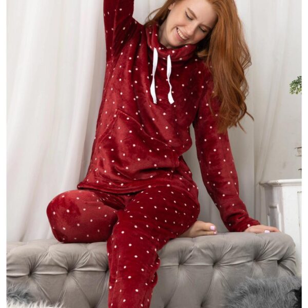 بيجامة بولار حريمي